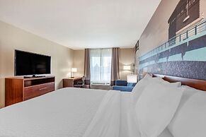 Clarion Pointe Racine - Mount Pleasant