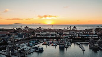 Four Points by Sheraton Ventura Harbor Resort