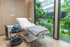 Anantara Riverside Bangkok Resort