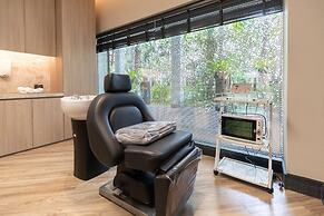 Anantara Riverside Bangkok Resort