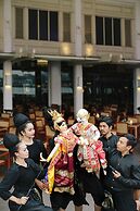 Anantara Riverside Bangkok Resort