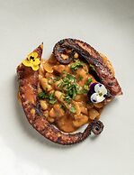 Rosewood Inn of the Anasazi