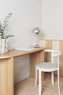 Hagastrand, Autograph Collection