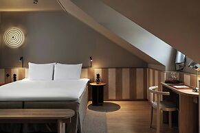 Hagastrand, Autograph Collection