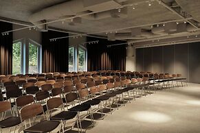 Hagastrand, Autograph Collection