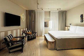 Hagastrand, Autograph Collection