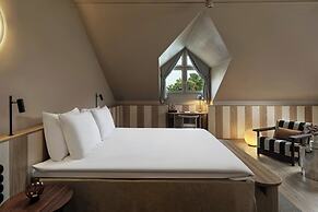 Hagastrand, Autograph Collection