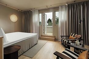 Hagastrand, Autograph Collection