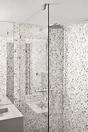 Hagastrand, Autograph Collection