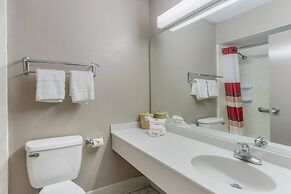 Red Roof Inn Meridian