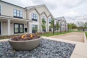 Hotel Renovo Des Moines Urbandale,Tapestry Collection Hilton