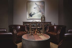 Hotel Renovo Des Moines Urbandale,Tapestry Collection Hilton