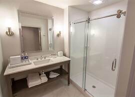 Hotel Renovo Des Moines Urbandale,Tapestry Collection Hilton