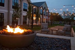 Hotel Renovo Des Moines Urbandale,Tapestry Collection Hilton