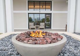 Hotel Renovo Des Moines Urbandale,Tapestry Collection Hilton