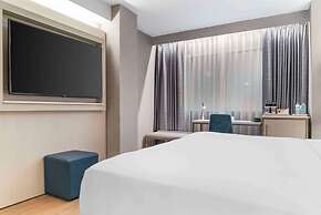 Radisson Plaza Hotel & Suites Kalamazoo
