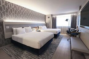 Radisson Plaza Hotel & Suites Kalamazoo