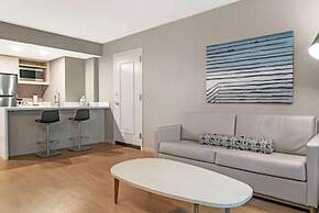Radisson Plaza Hotel & Suites Kalamazoo