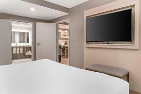 Radisson Plaza Hotel at Kalamazoo Center