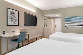 Radisson Plaza Hotel & Suites Kalamazoo