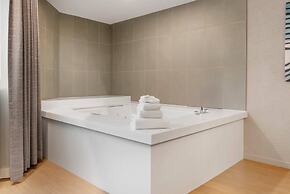 Radisson Plaza Hotel at Kalamazoo Center