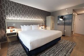 Radisson Plaza Hotel & Suites Kalamazoo