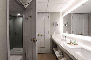 Radisson Plaza Hotel at Kalamazoo Center