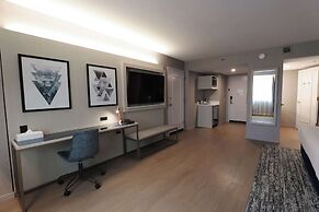 Radisson Plaza Hotel & Suites Kalamazoo