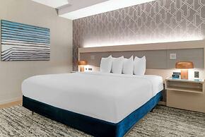 Radisson Plaza Hotel & Suites Kalamazoo