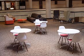 Radisson Plaza Hotel & Suites Kalamazoo