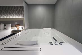 Radisson Plaza Hotel at Kalamazoo Center