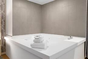 Radisson Plaza Hotel at Kalamazoo Center