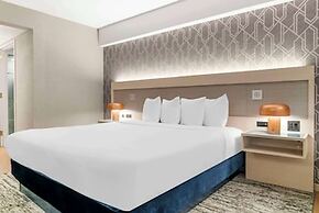 Radisson Plaza Hotel & Suites Kalamazoo