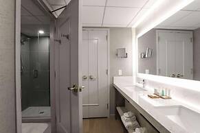 Radisson Plaza Hotel & Suites Kalamazoo