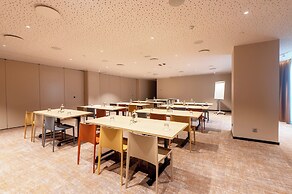 Holiday Inn Lisbon by IHG