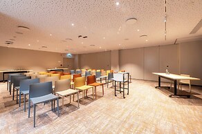 Holiday Inn Lisbon by IHG