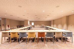 Holiday Inn Lisbon by IHG