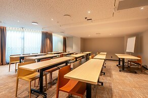 Holiday Inn Lisbon by IHG
