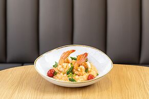 Holiday Inn Lisbon by IHG