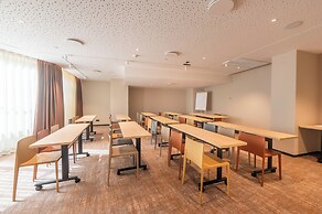 Holiday Inn Lisbon by IHG
