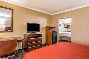 Quality Inn & Suites Ft. Jackson Maingate