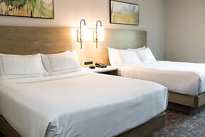 DoubleTree by Hilton Austin, MN