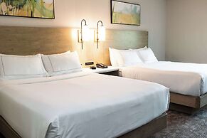 DoubleTree by Hilton Austin, MN