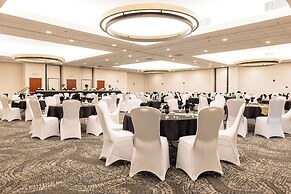 DoubleTree by Hilton Austin, MN