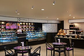 Cinnamon Lakeside Colombo