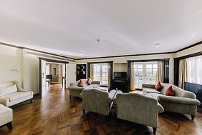 Cinnamon Lakeside Colombo