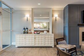 Holiday Inn South Kingstown (Newport Area) by IHG