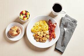 Holiday Inn South Kingstown (Newport Area) by IHG