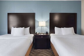 La Quinta Inn & Suites by Wyndham Knoxville Airport