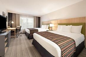 Country Inn & Suites by Radisson, Chippewa Falls, WI